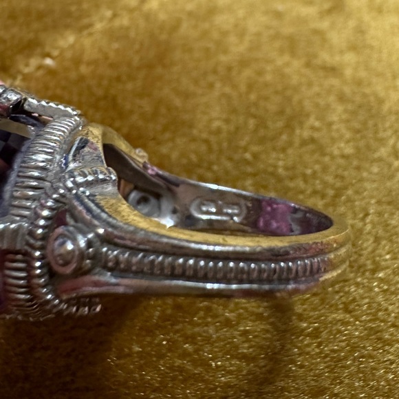 Judith Ripka amethyst Olivia ring. - Picture 5 of 8